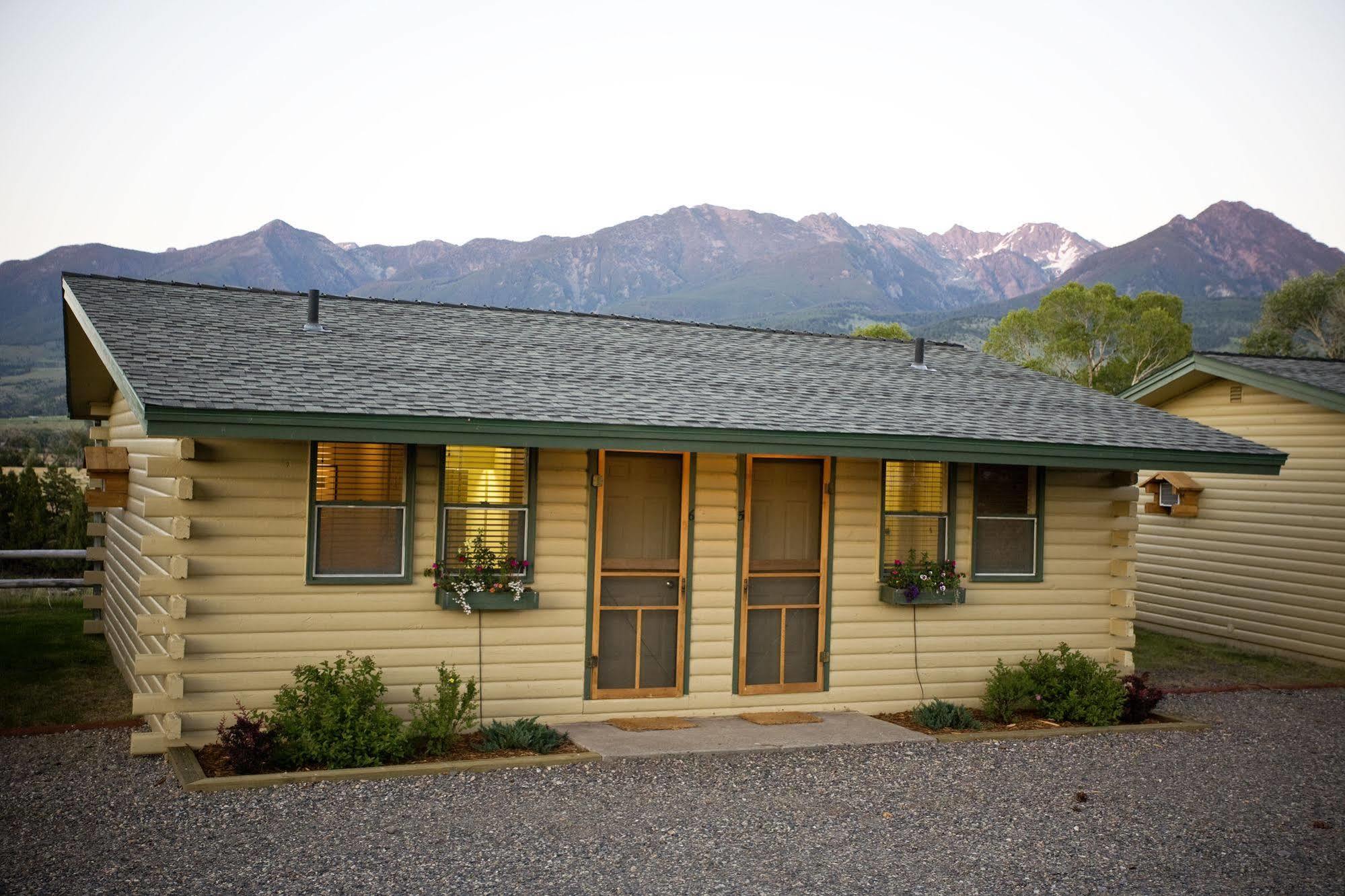Yellowstone Valley Lodge, Ascend Hotel Collection Pray Zewnętrze zdjęcie